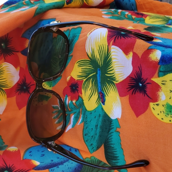 💥💥SOLD💥💥MARK JACOBS SUNGLASSES - Picture 4 of 7